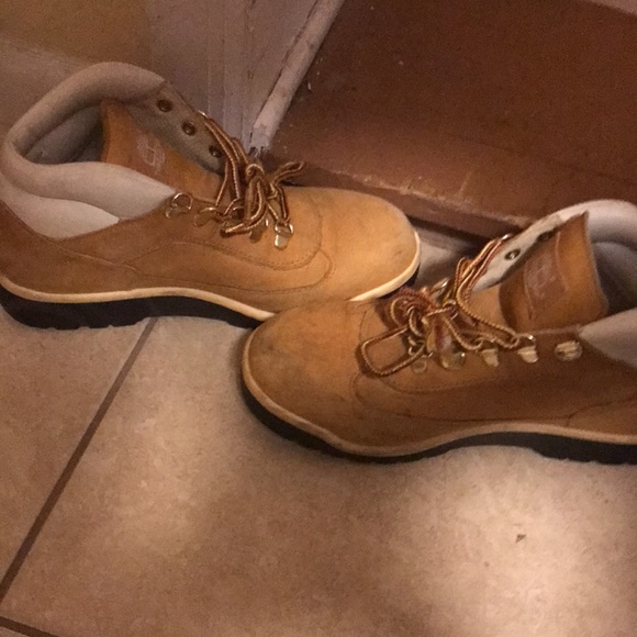 Timberland Swamps (Women’s 7.5)! - Picture 5 of 8